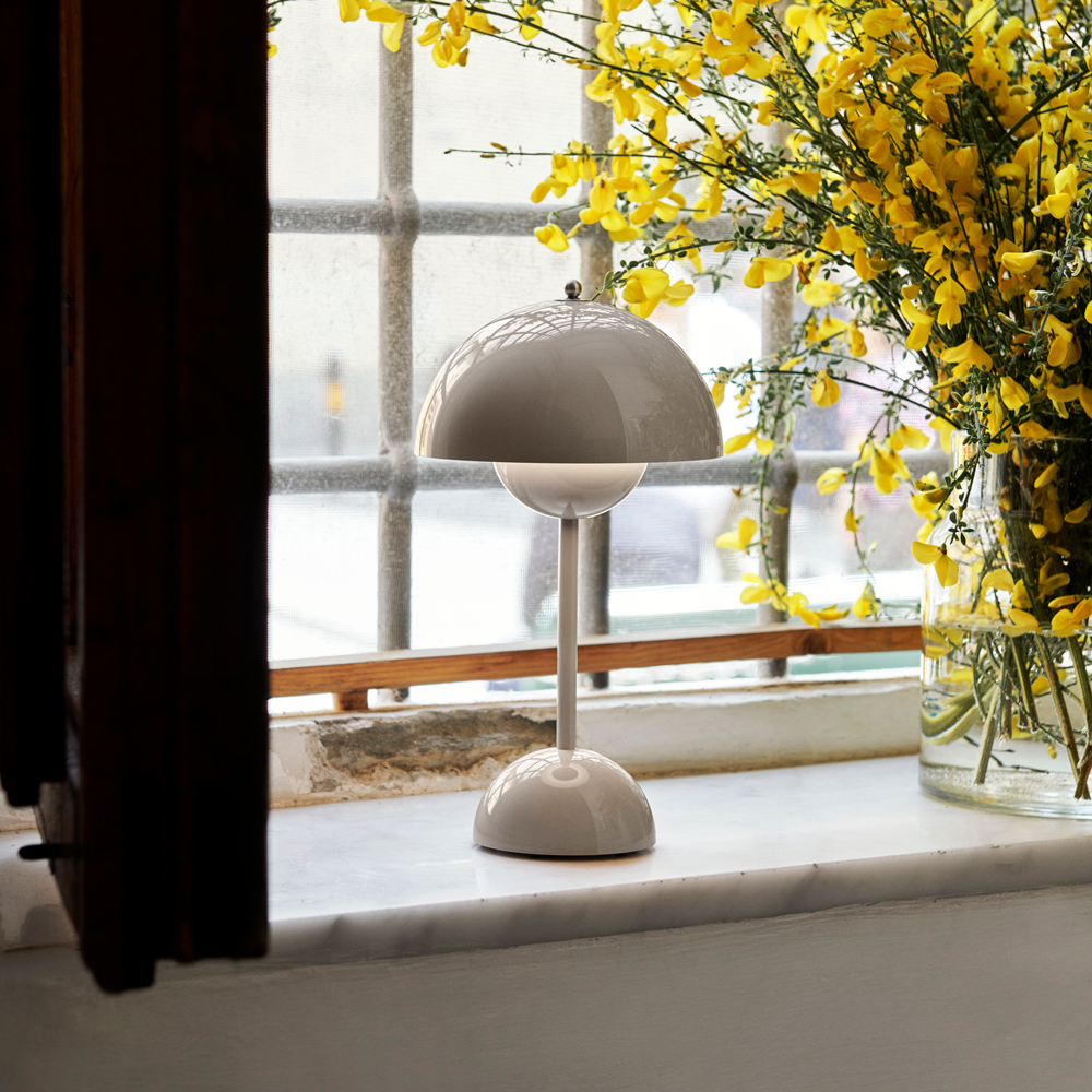 Tischleuchte FLOWERPOT PORTABLE VP9